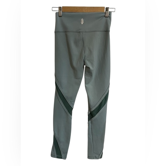 Free People Movement ~ Leggings ~ Small - Picture 1 of 9